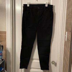 American Eagle Black Skinny Jeans